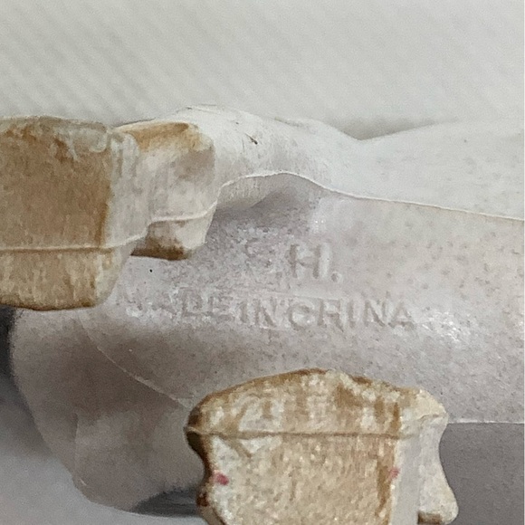 Unbranded S.H. Replacement Holstein Cow Figure Plastic Toy READ - Picture 15 of 15